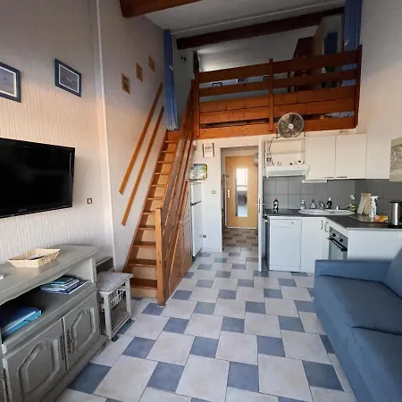 T2 Mezzanine Vue Avec Piscine 아파트